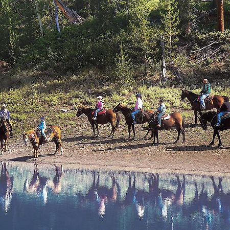 Parade Rest Ranch West Yellowstone Exterior photo