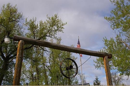 Parade Rest Ranch Hotel West Yellowstone Exterior photo